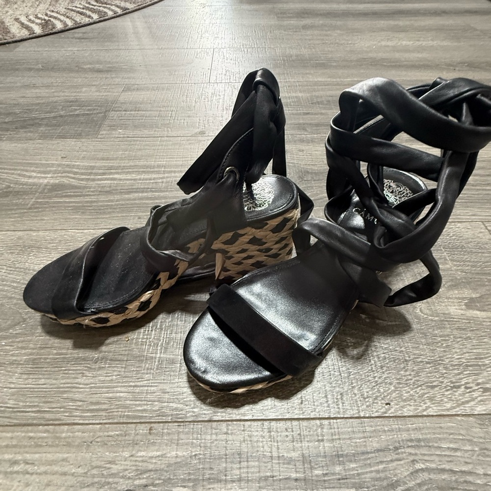 Vince Camuto, Elegant Black Strappy Women's Sandals